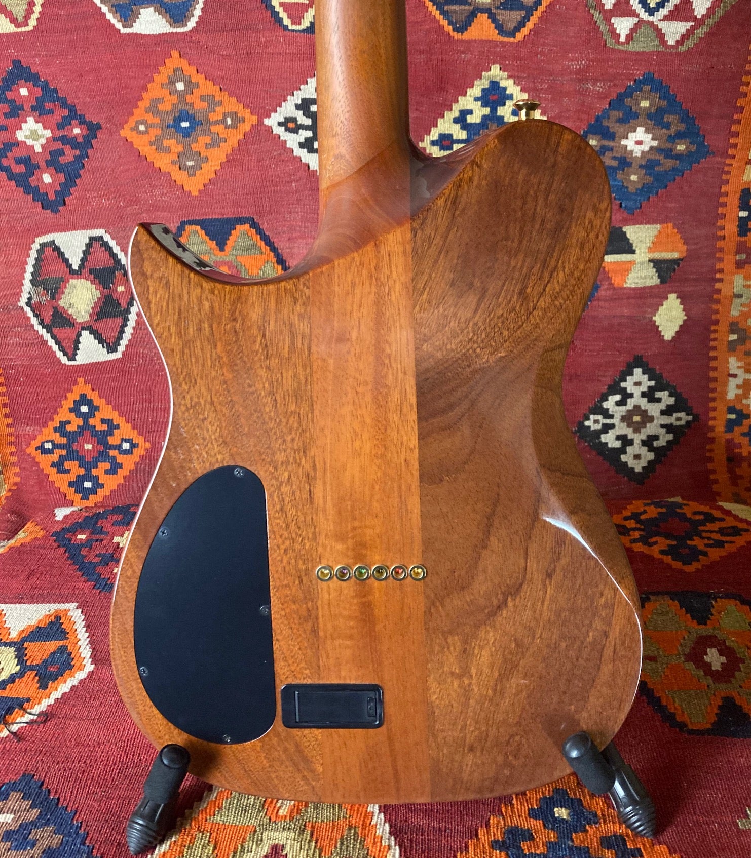 Carvin AE-185 Quilted Maple Top