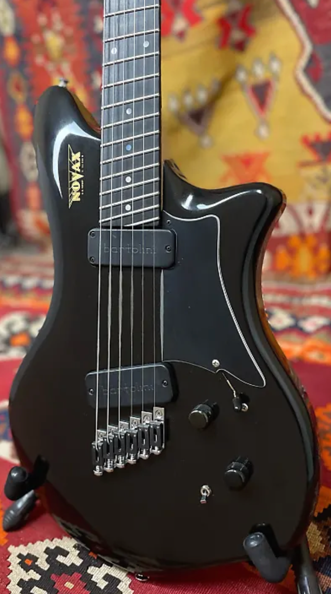 Novax Sweet Annie - Black