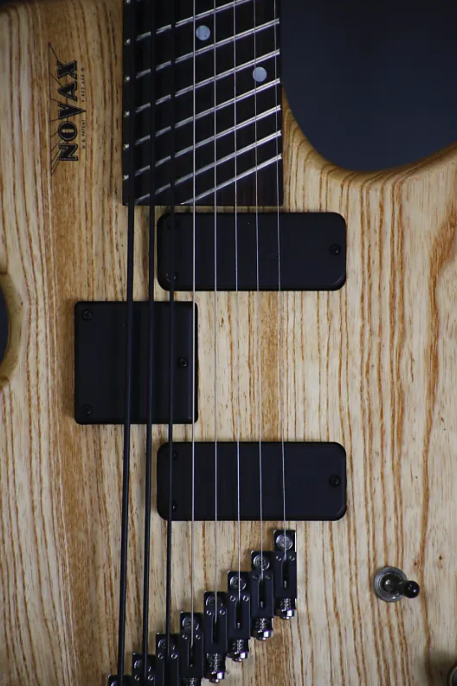 Novax CH8 Charlie Hunter Model - Swamp Ash - 2023