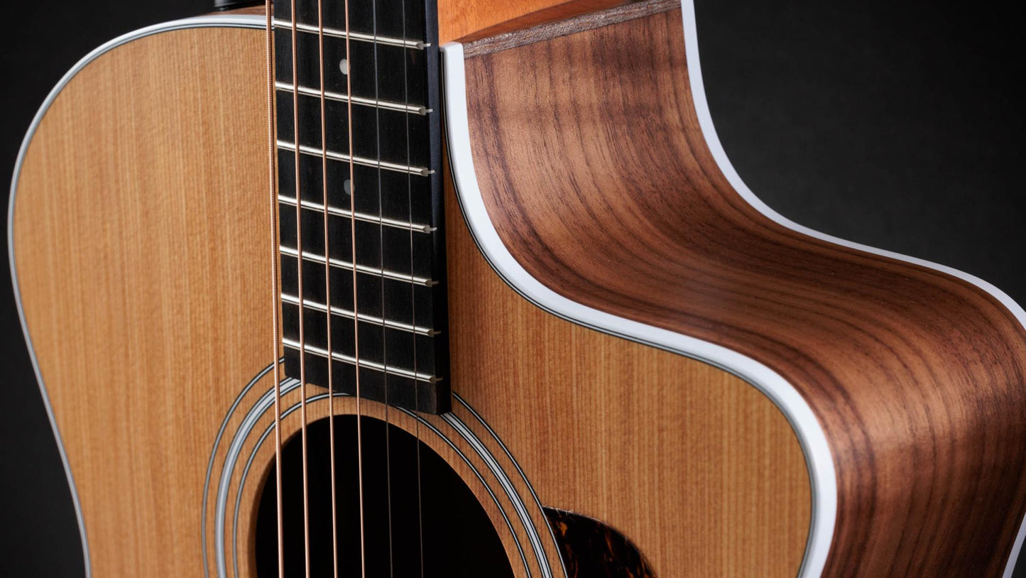 Taylor 212ce Grand Concert