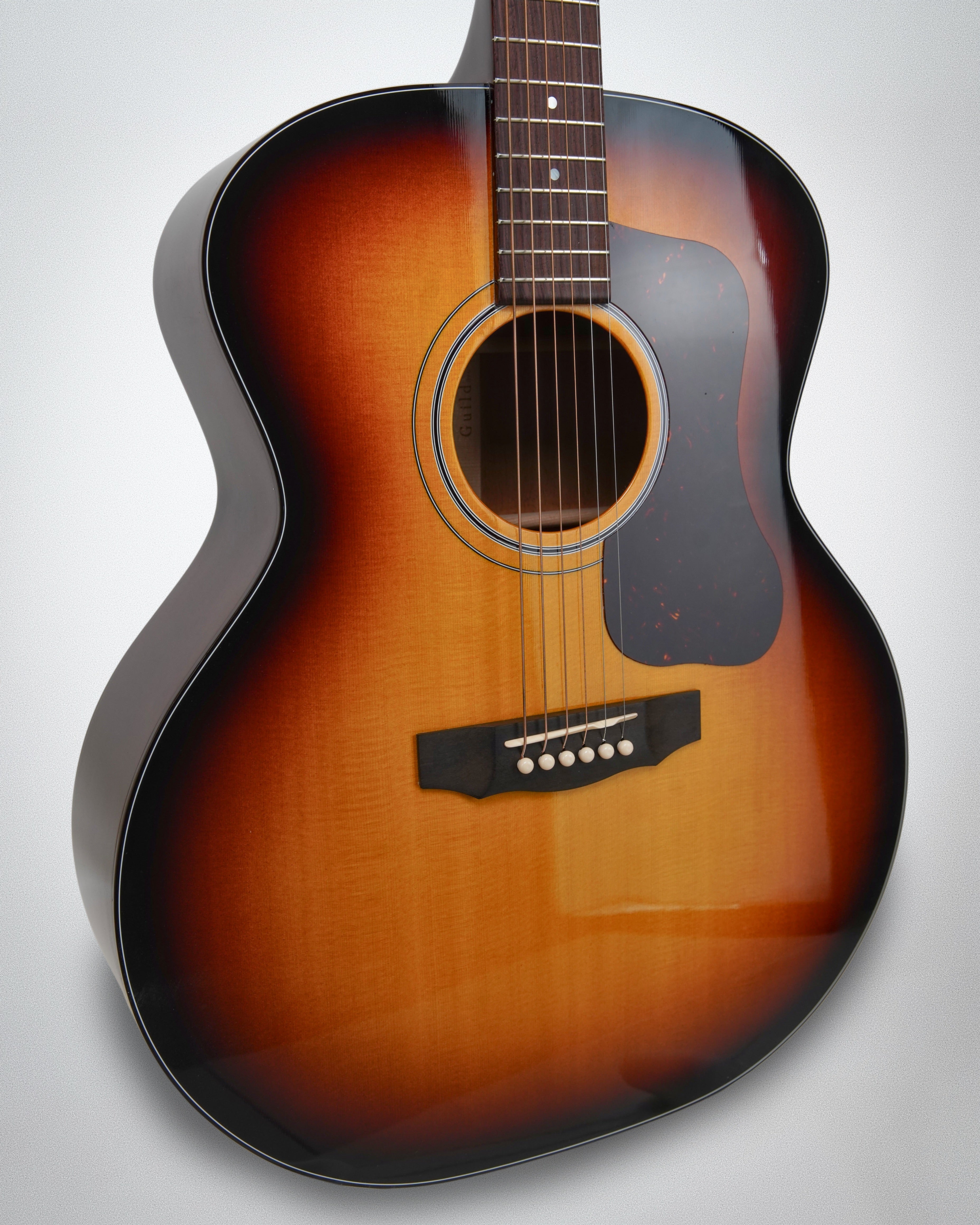 Guild F-40 Traditional (#0317267)