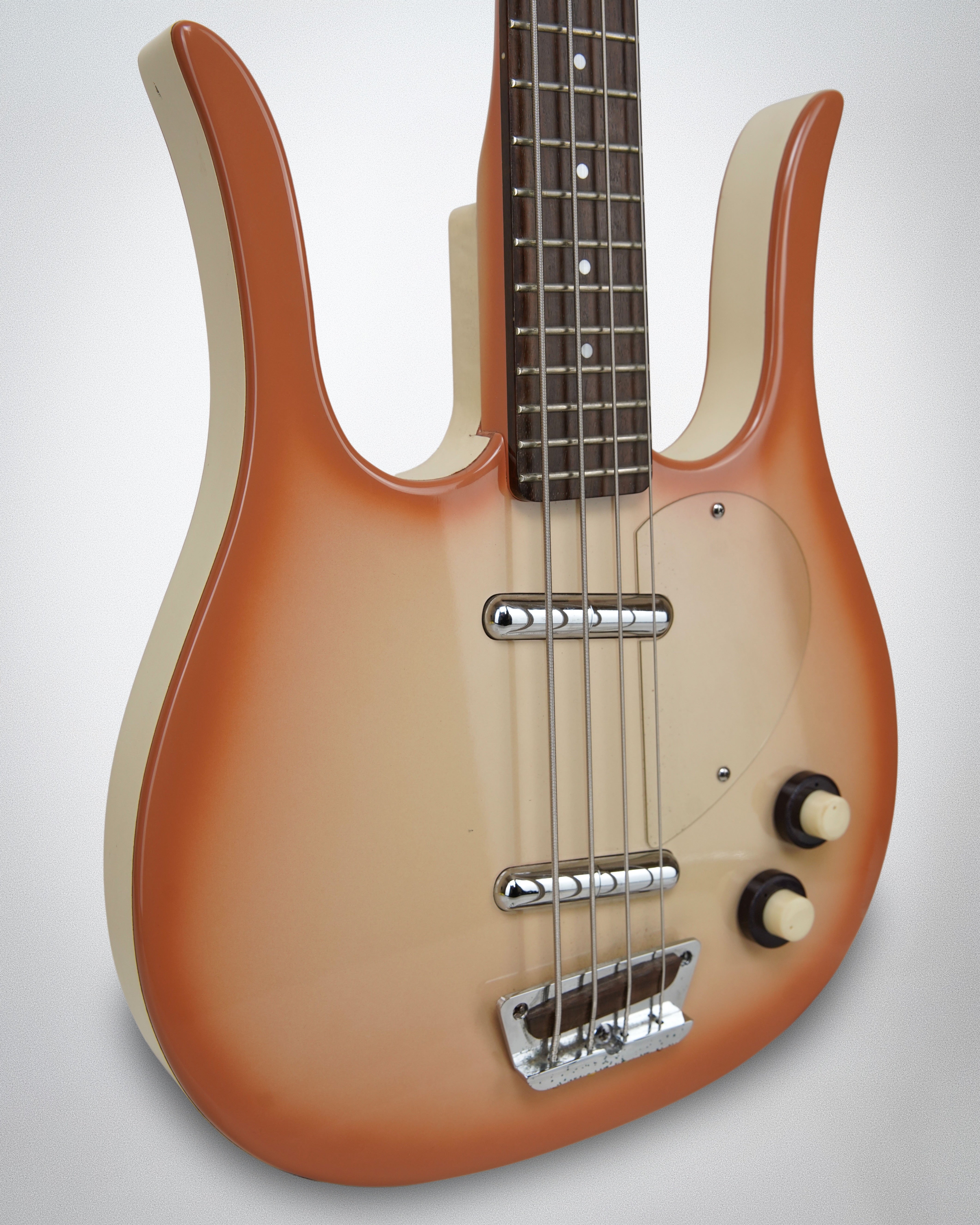Danelectro Longhorn Bass