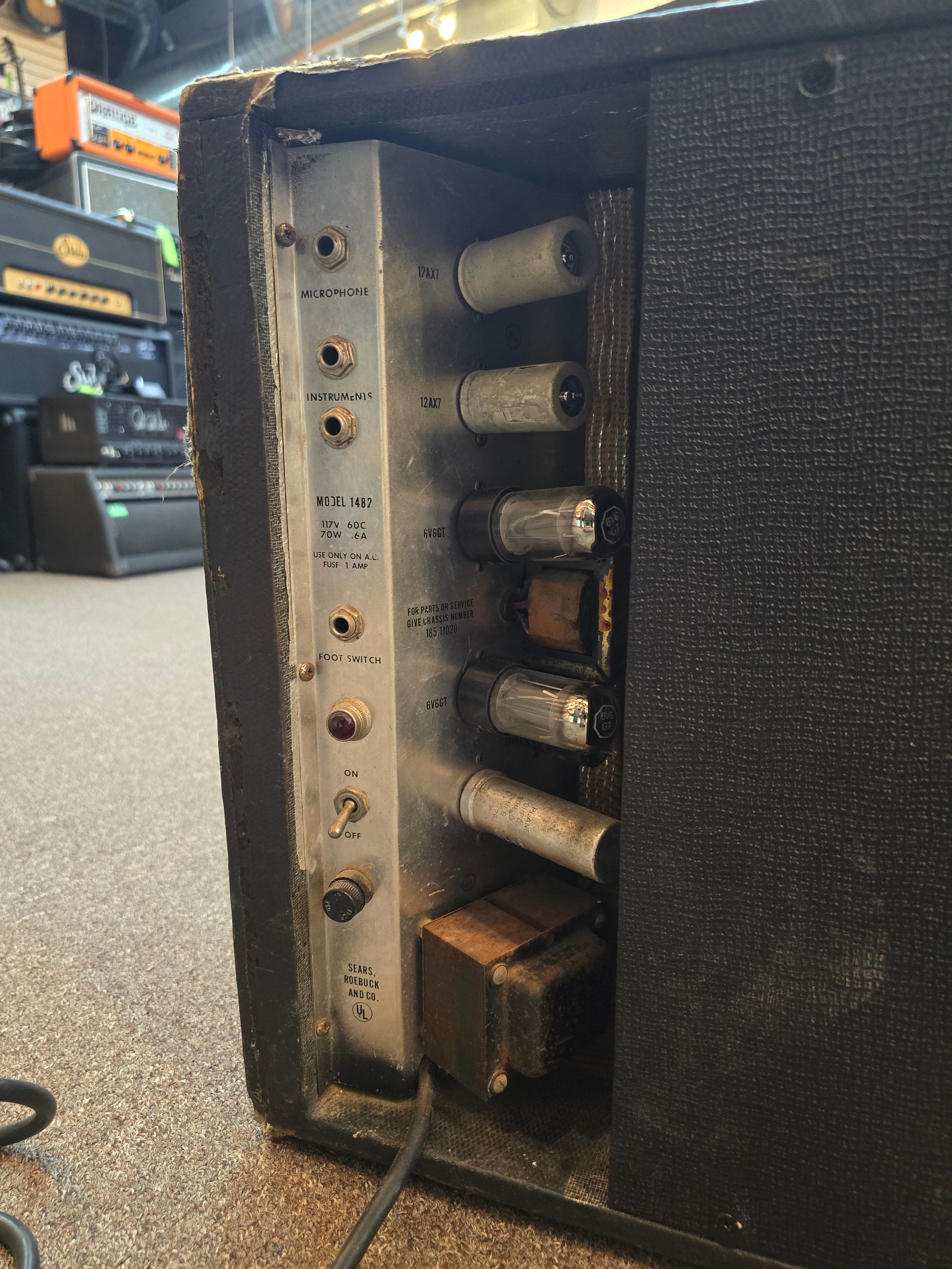 Silvertone Model 1482