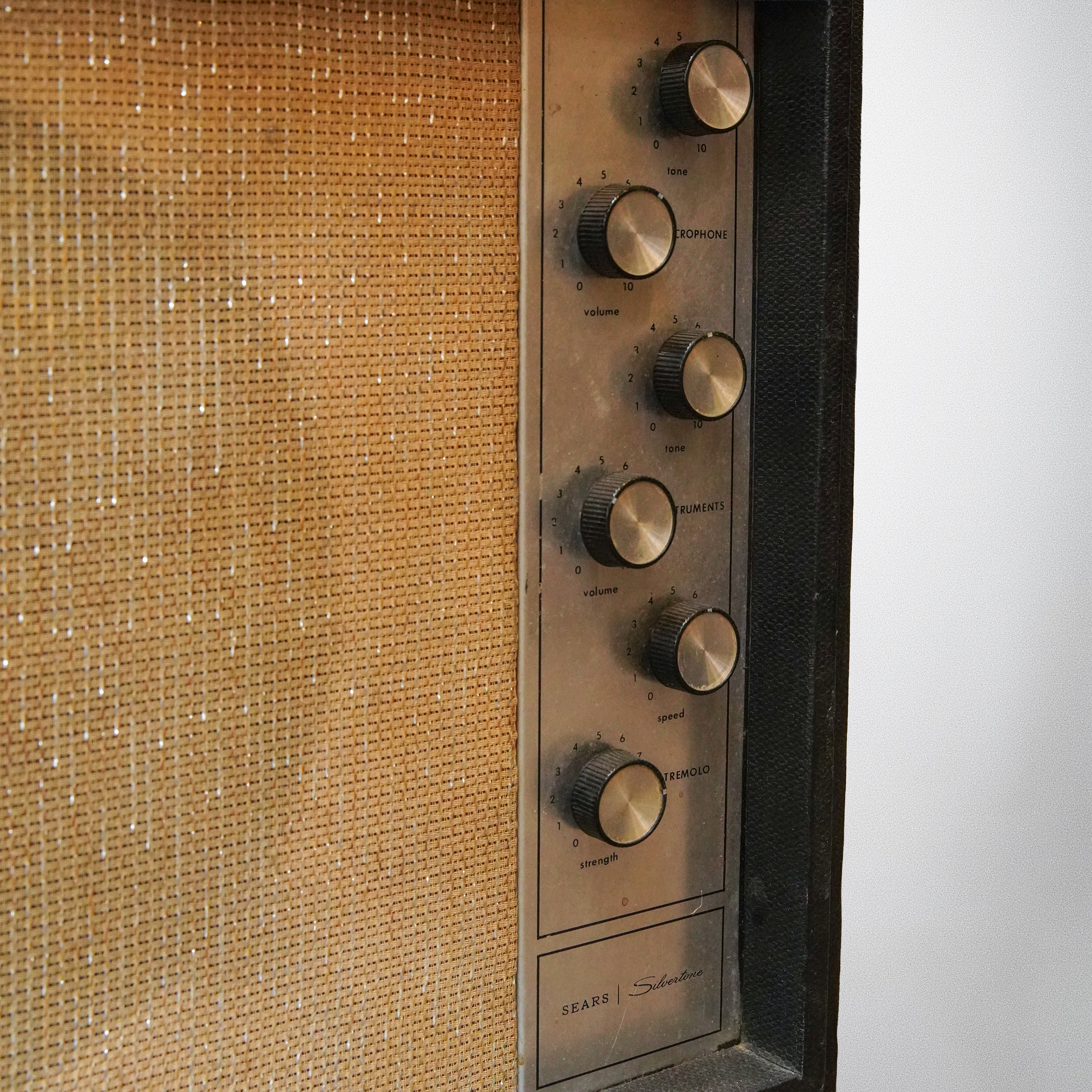 Silvertone Model 1482 (#1017)