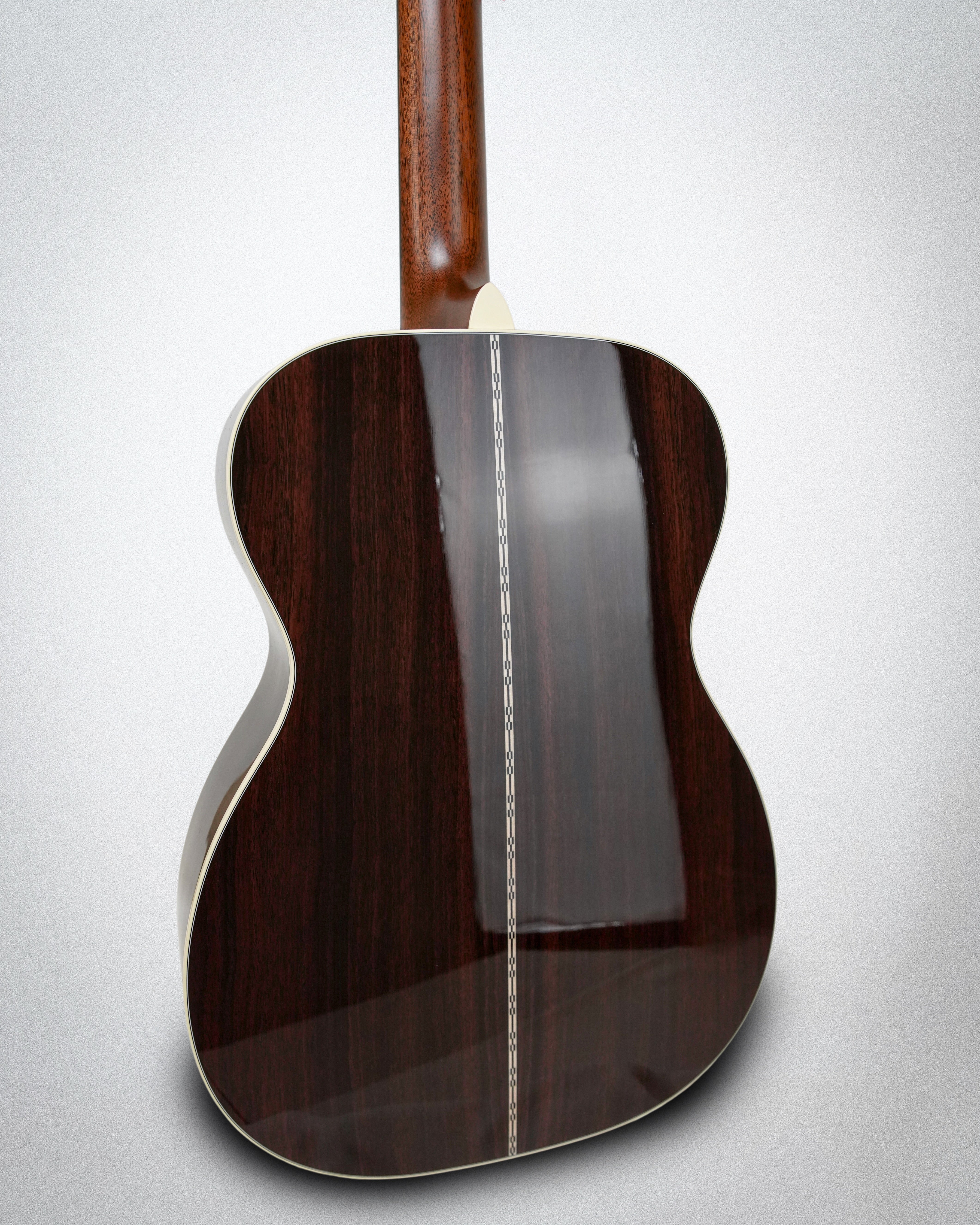 Martin 00-28, Spruce top with Aging Toner top color, East Indian Rosewood back and sides (#M3029747)