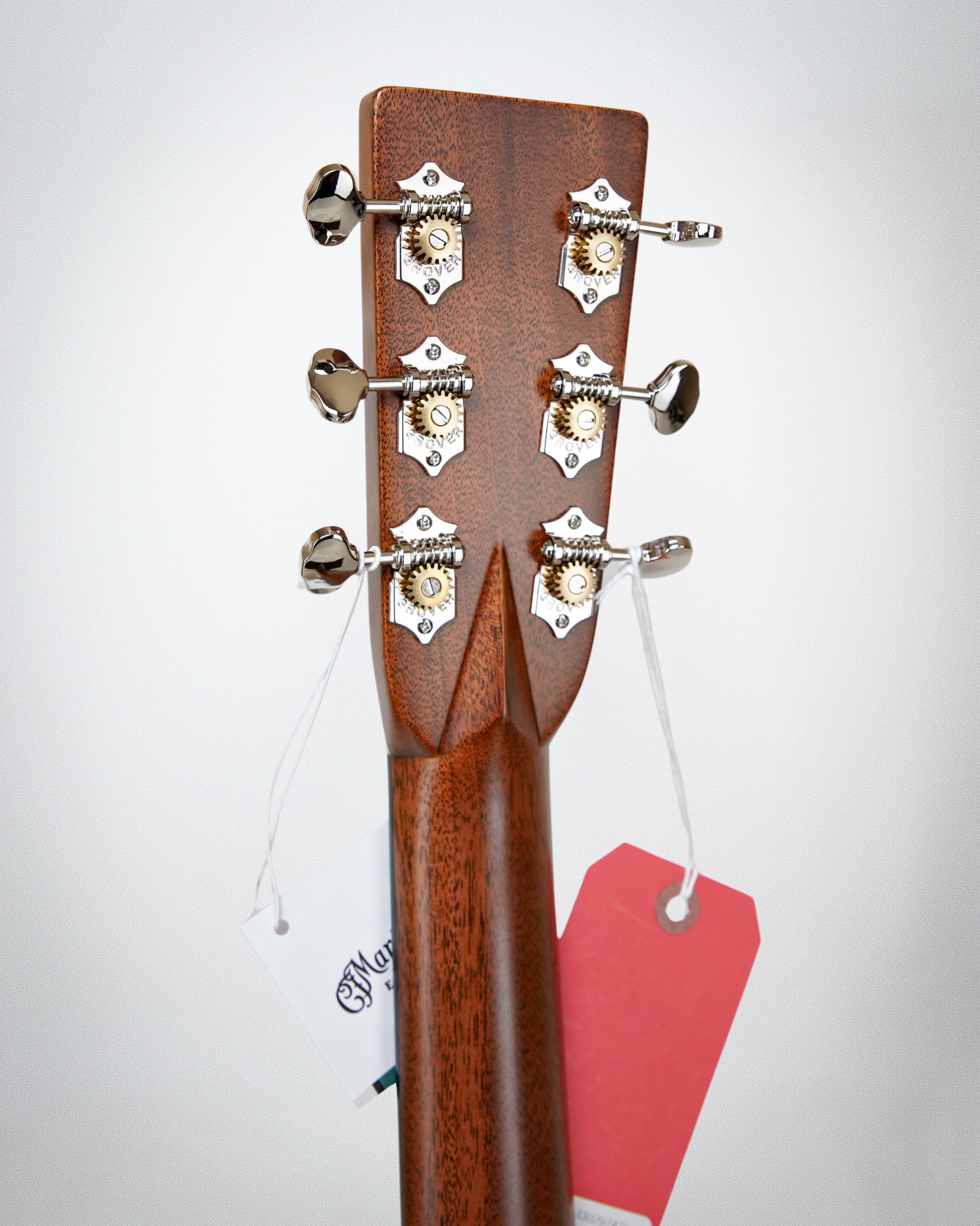 Martin 00-28, Spruce top with Aging Toner top color, East Indian Rosewood back and sides (#M3029747)