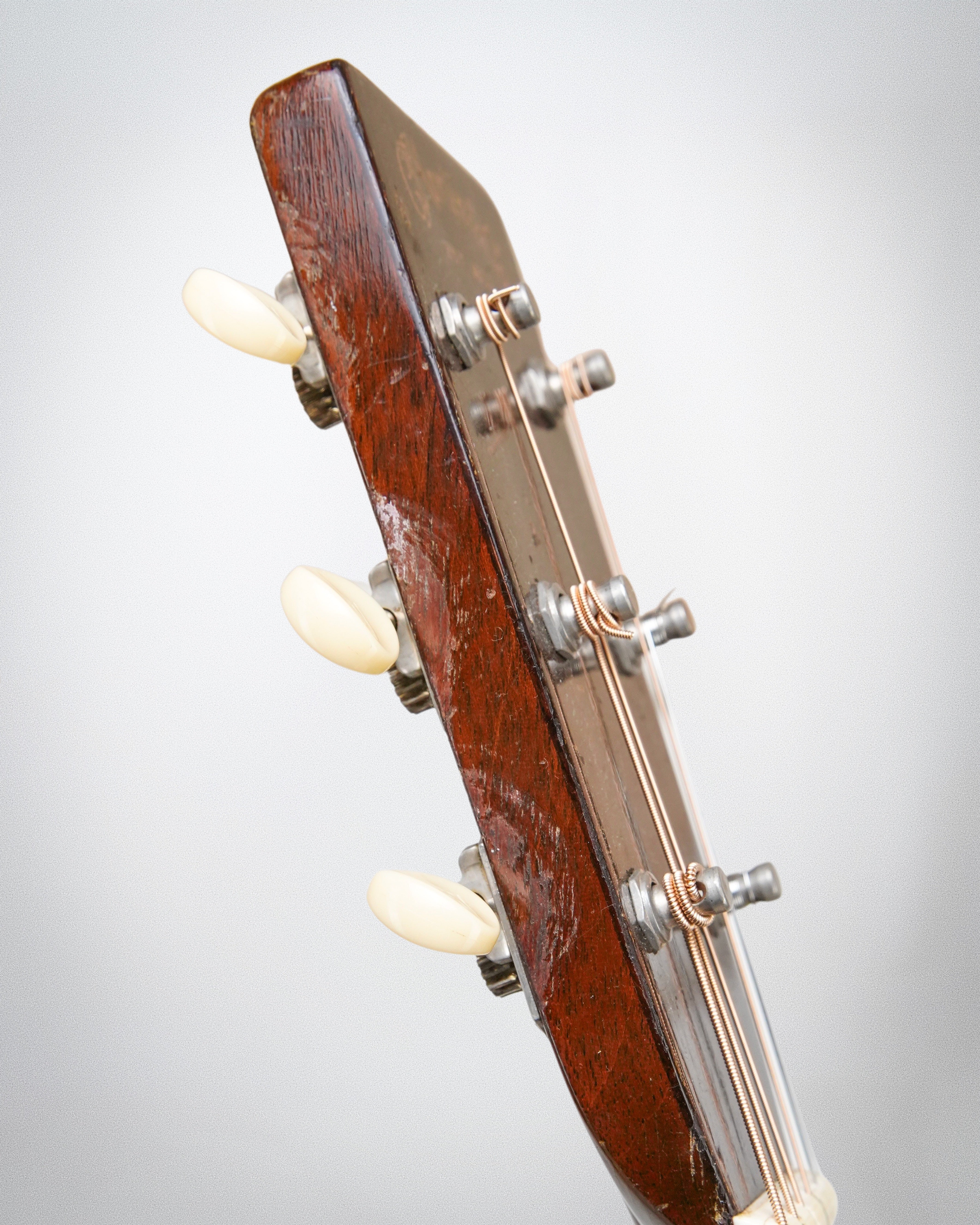 1943 Martin D-28