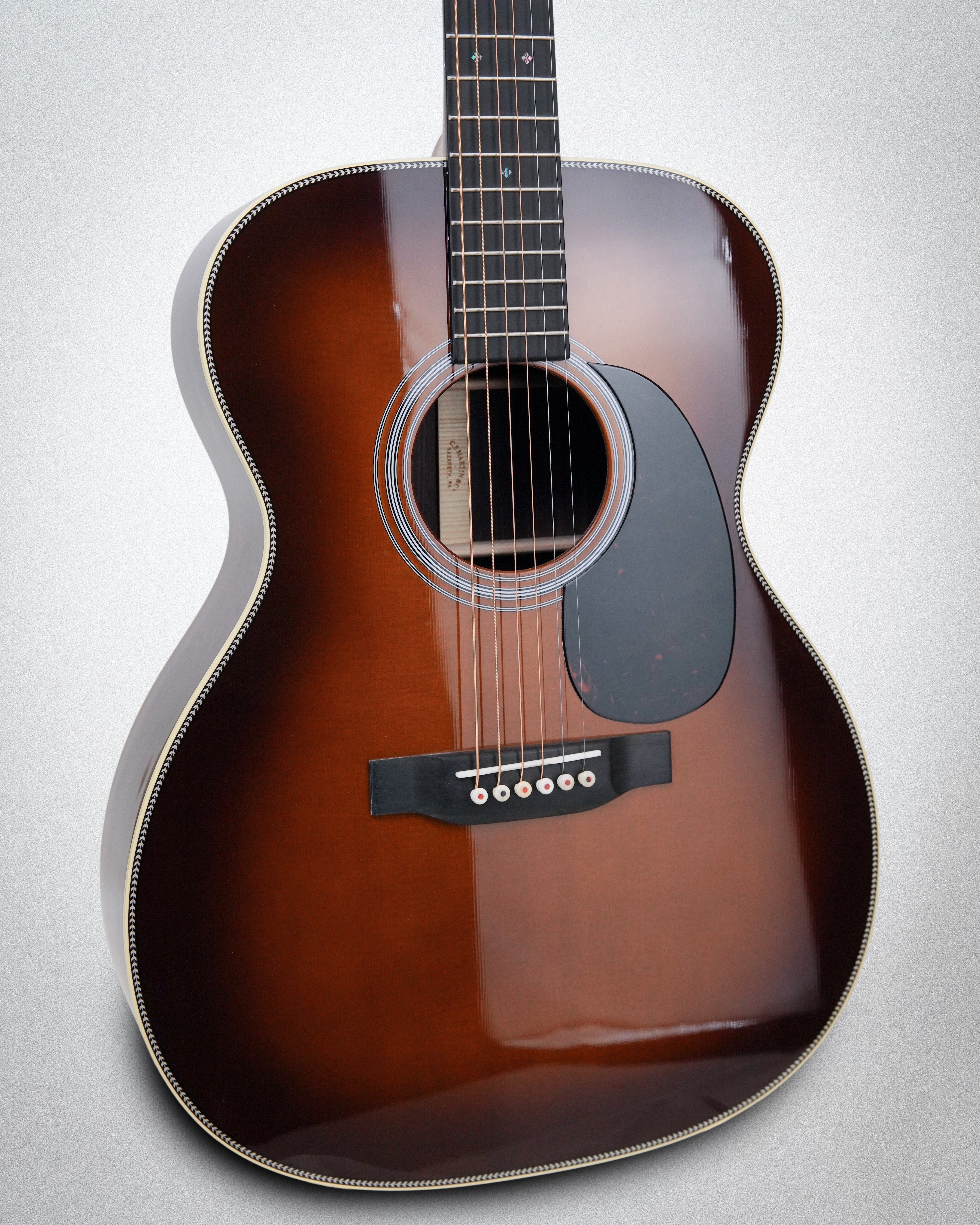 Martin 000-28 1933 Ambertone, Spruce top with 1933 Ambertone top color, East Indian Rosewood back and sides (#M3025753)
