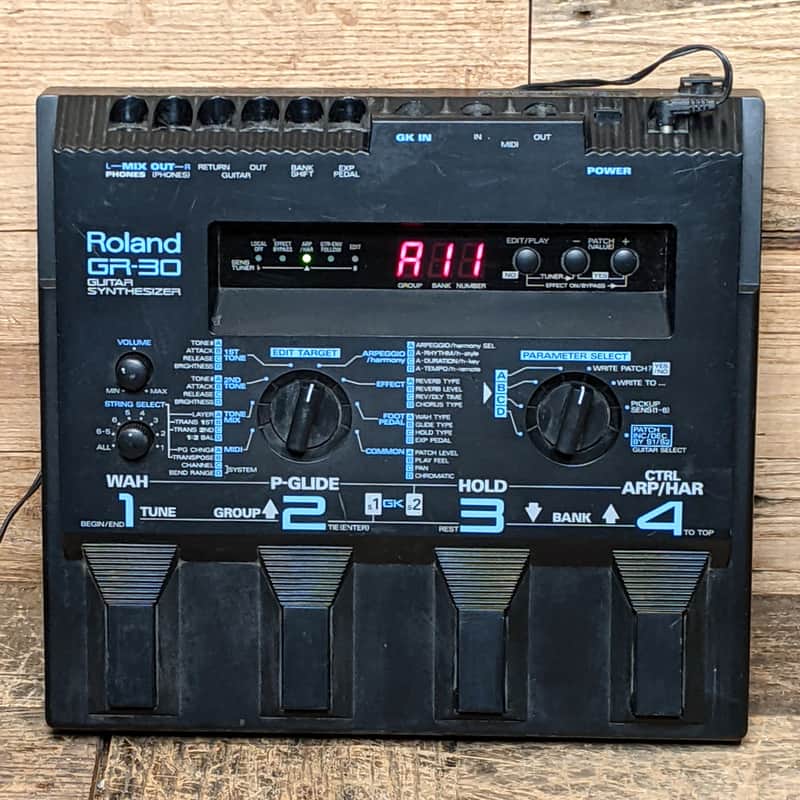Roland GR-30 Guitar Synthesizer with GK2A Pickup