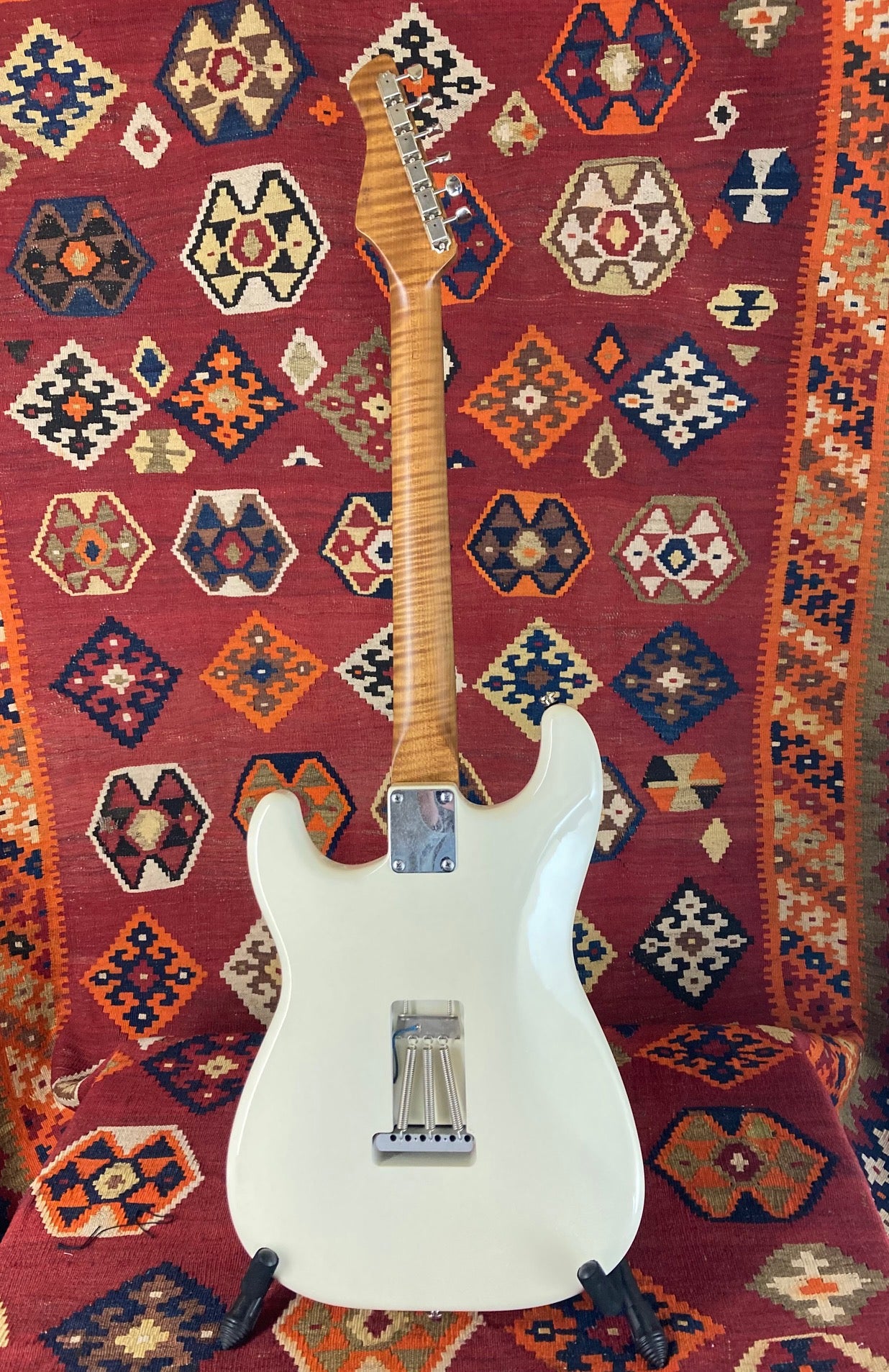 Eddie Wang Instruments "S" Style - White Nitro