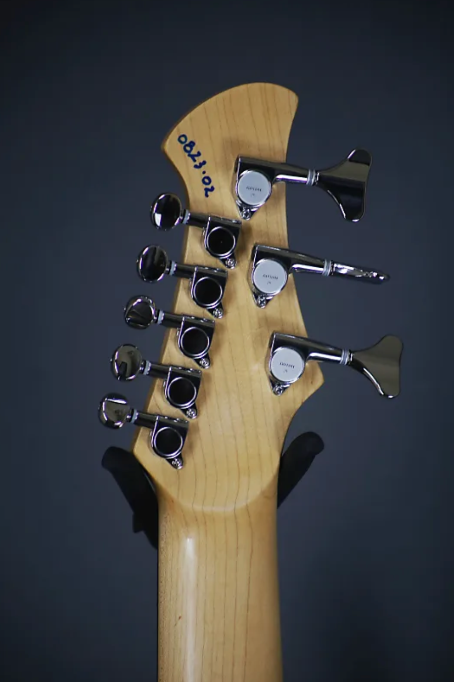 Novax CH8 Charlie Hunter Model - Swamp Ash - 2023