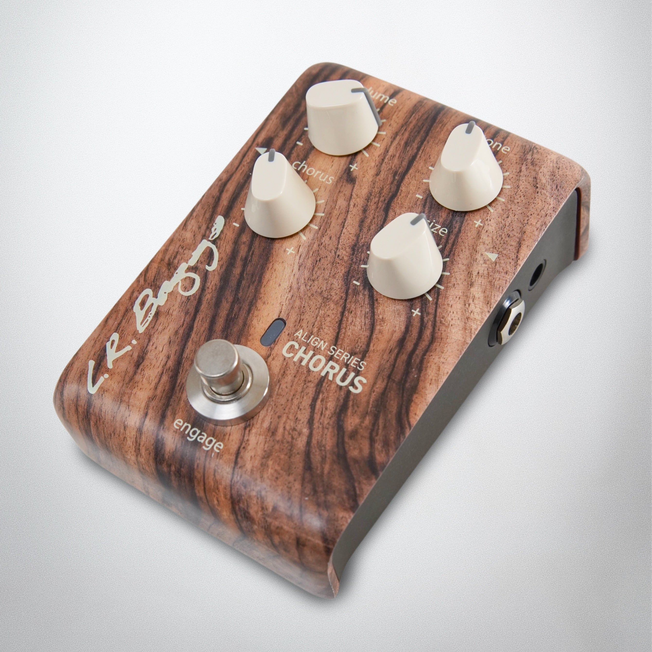 L.R. Baggs Align Series Chorus