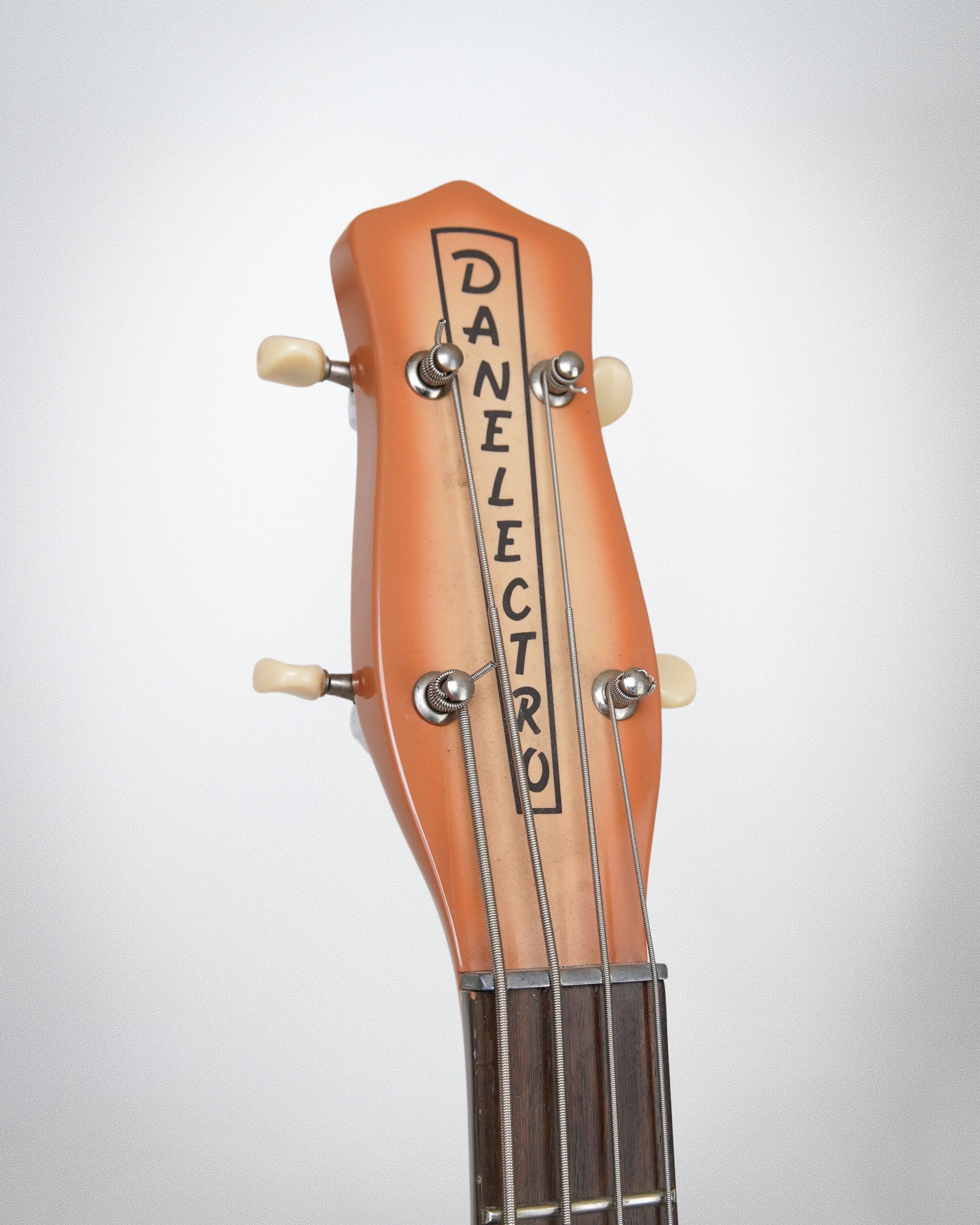 Danelectro Longhorn Bass