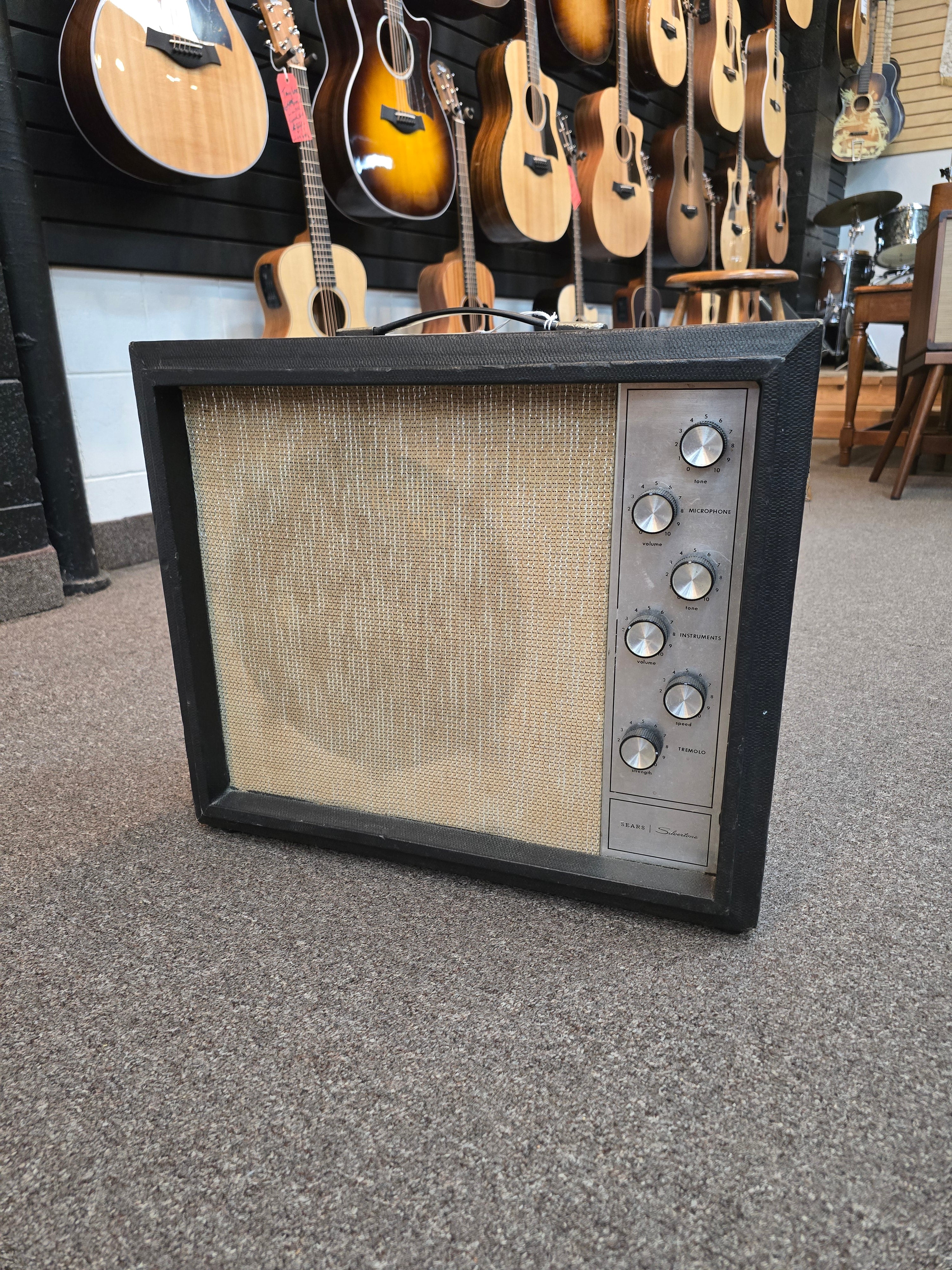 Silvertone Model 1482