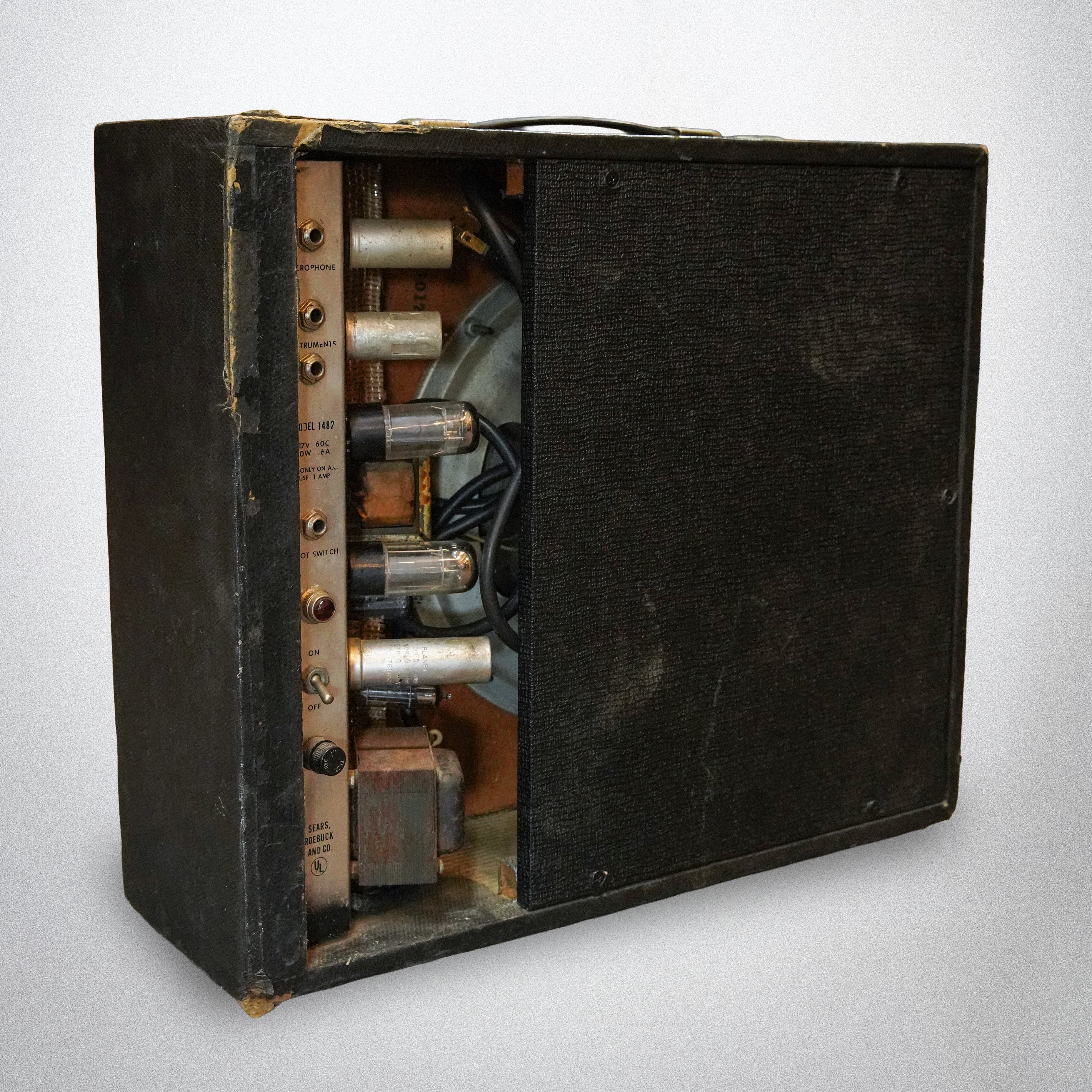 Silvertone Model 1482 (#1017)