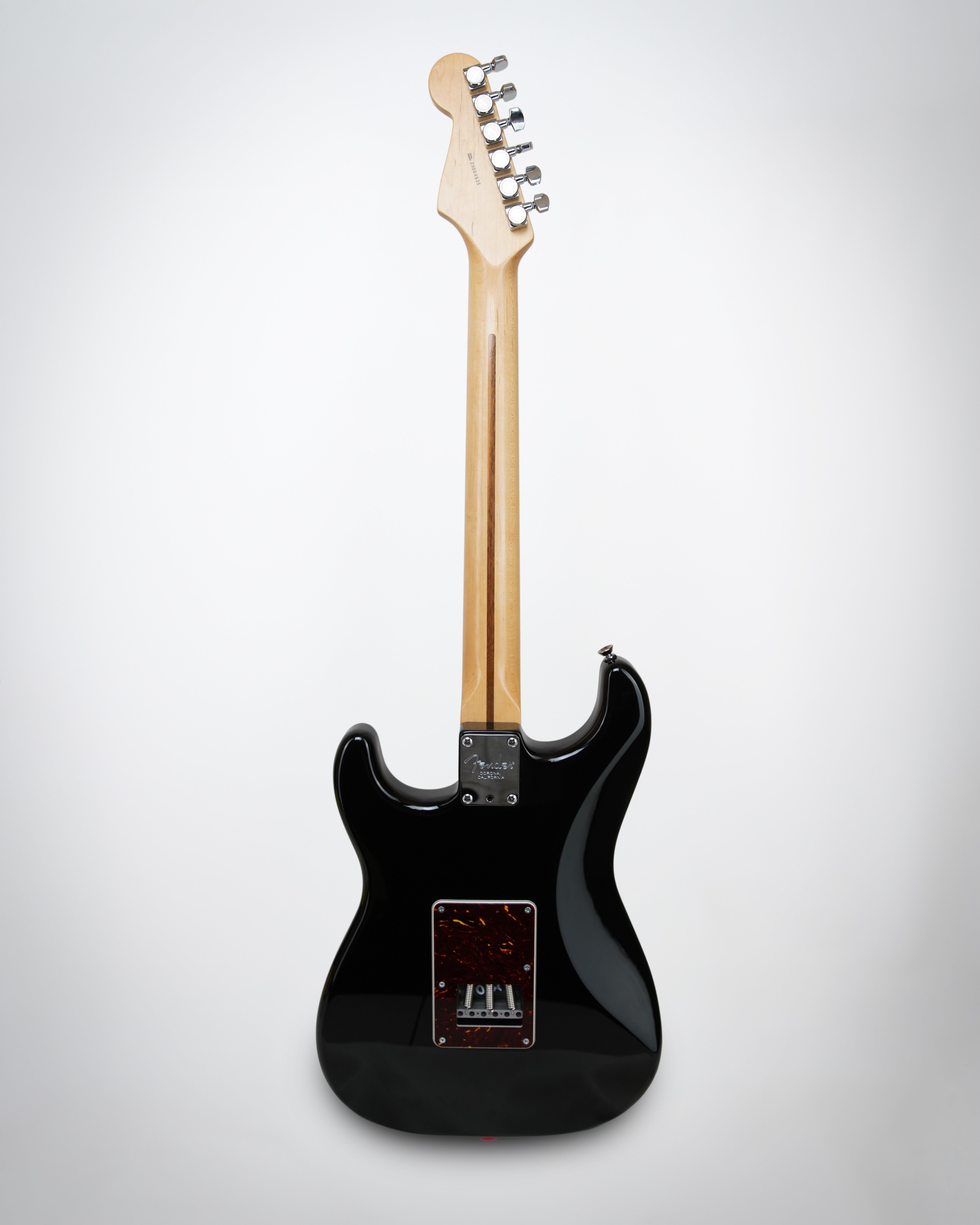 Fender Stratocaster (#Z8004935)
