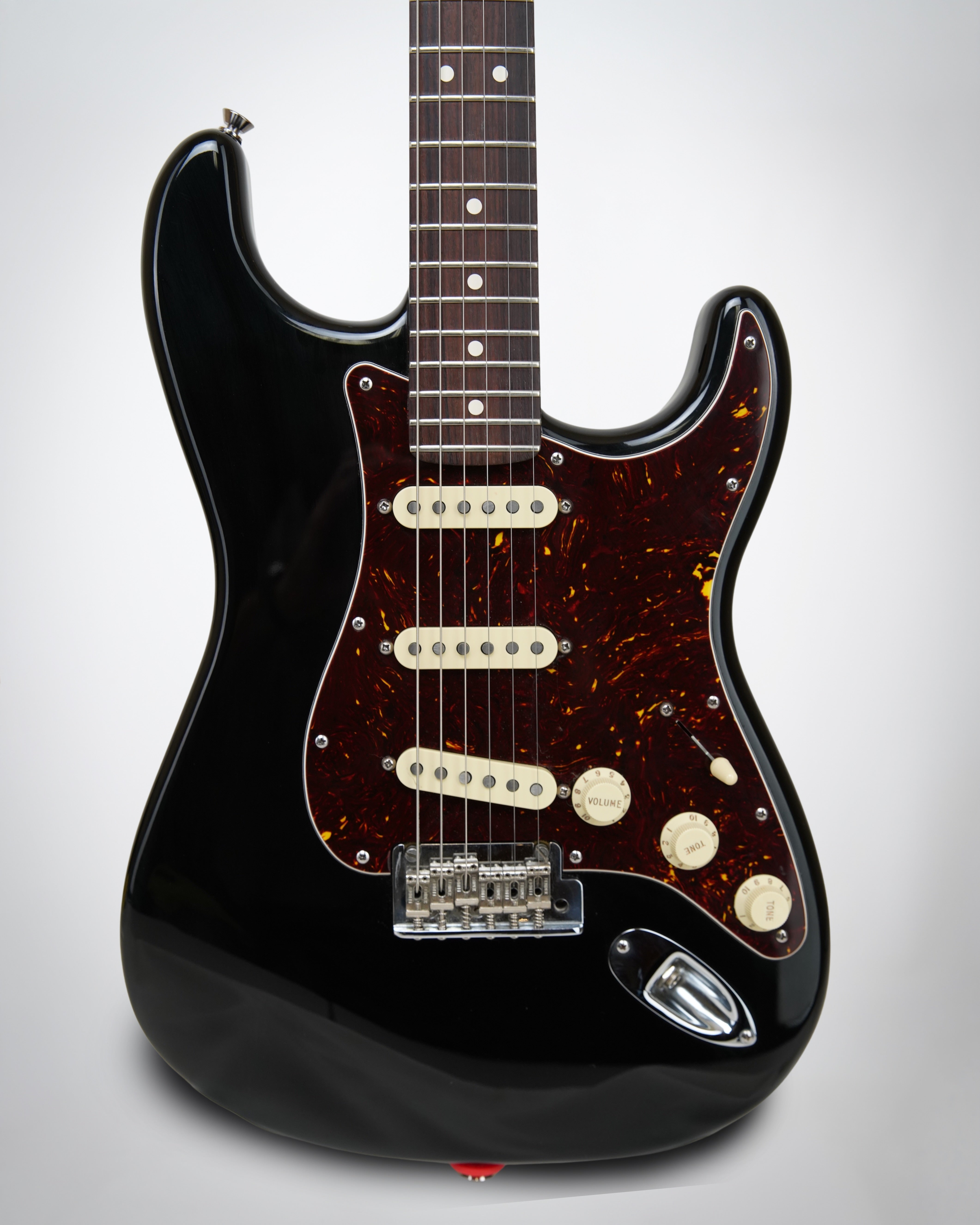 Fender Stratocaster (#Z8004935)